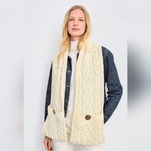 Moy Aran Pocket Scarf - Cream Unisex